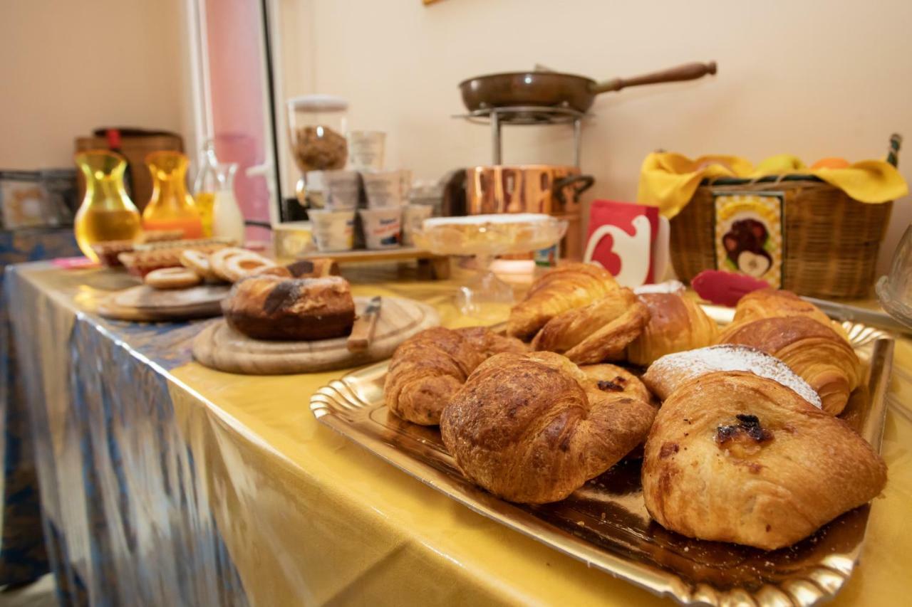 Couette-café Liburnia Livourne